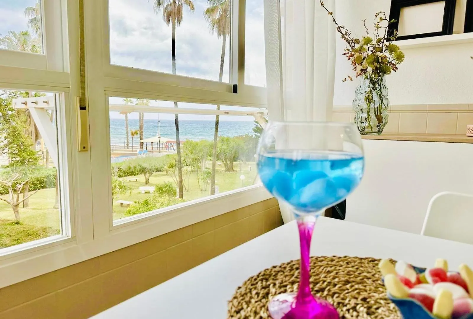 Estudio Pepa Luna Algarrobo Beach Málaga